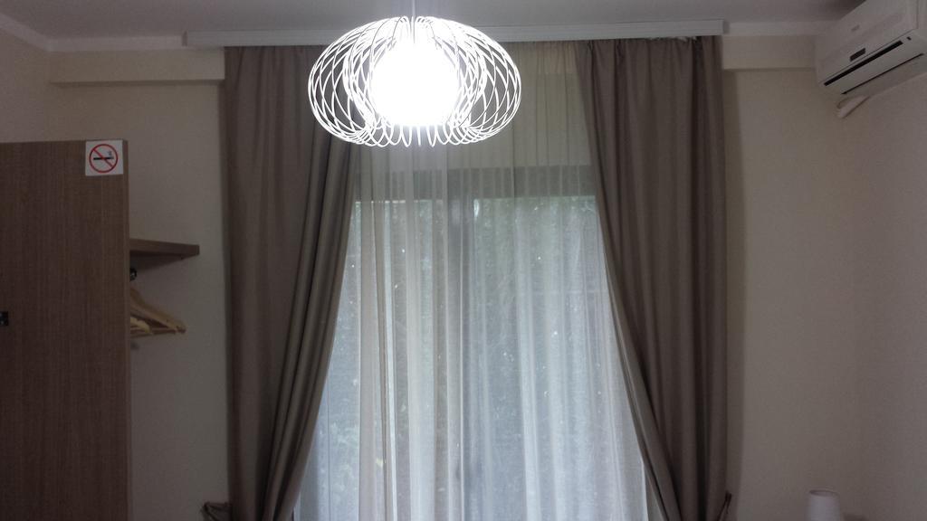 Apartments Fortunella Budva Phòng bức ảnh