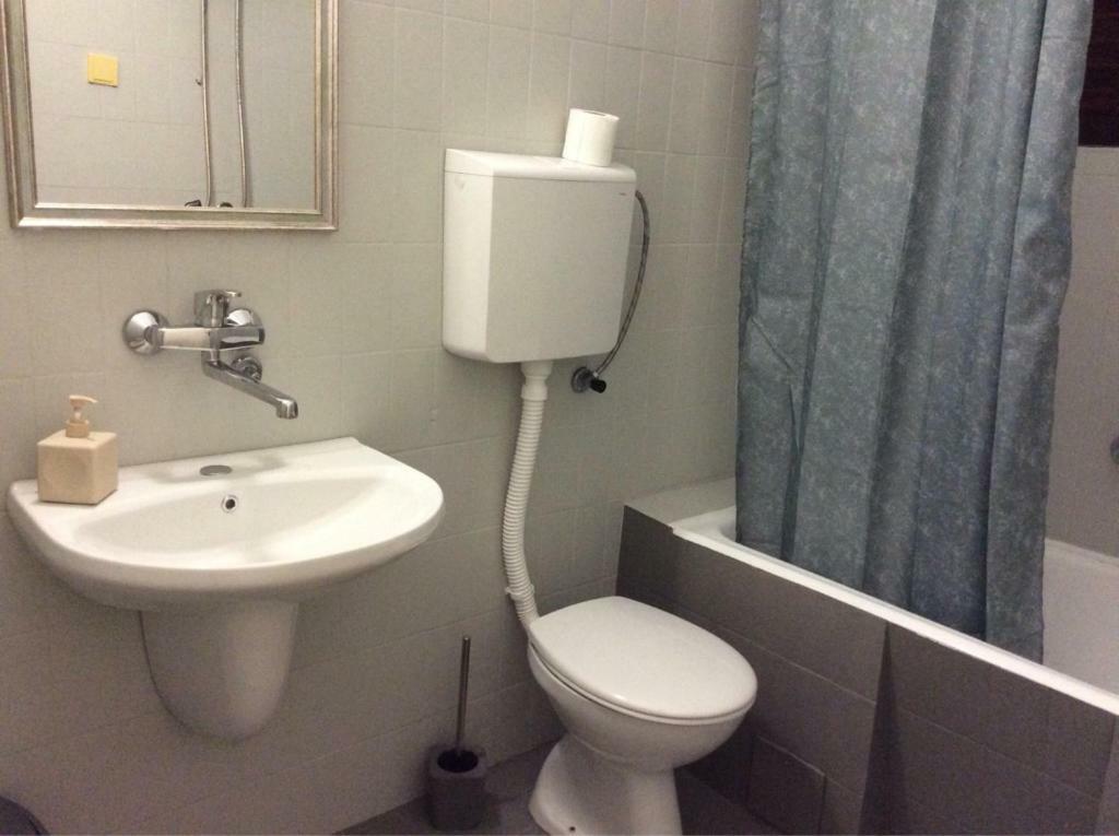 Apartments Fortunella Budva Phòng bức ảnh